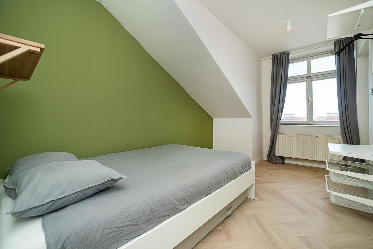 Big 4-bedroom flat, terrace with great Vítkov view Praga Exterior foto