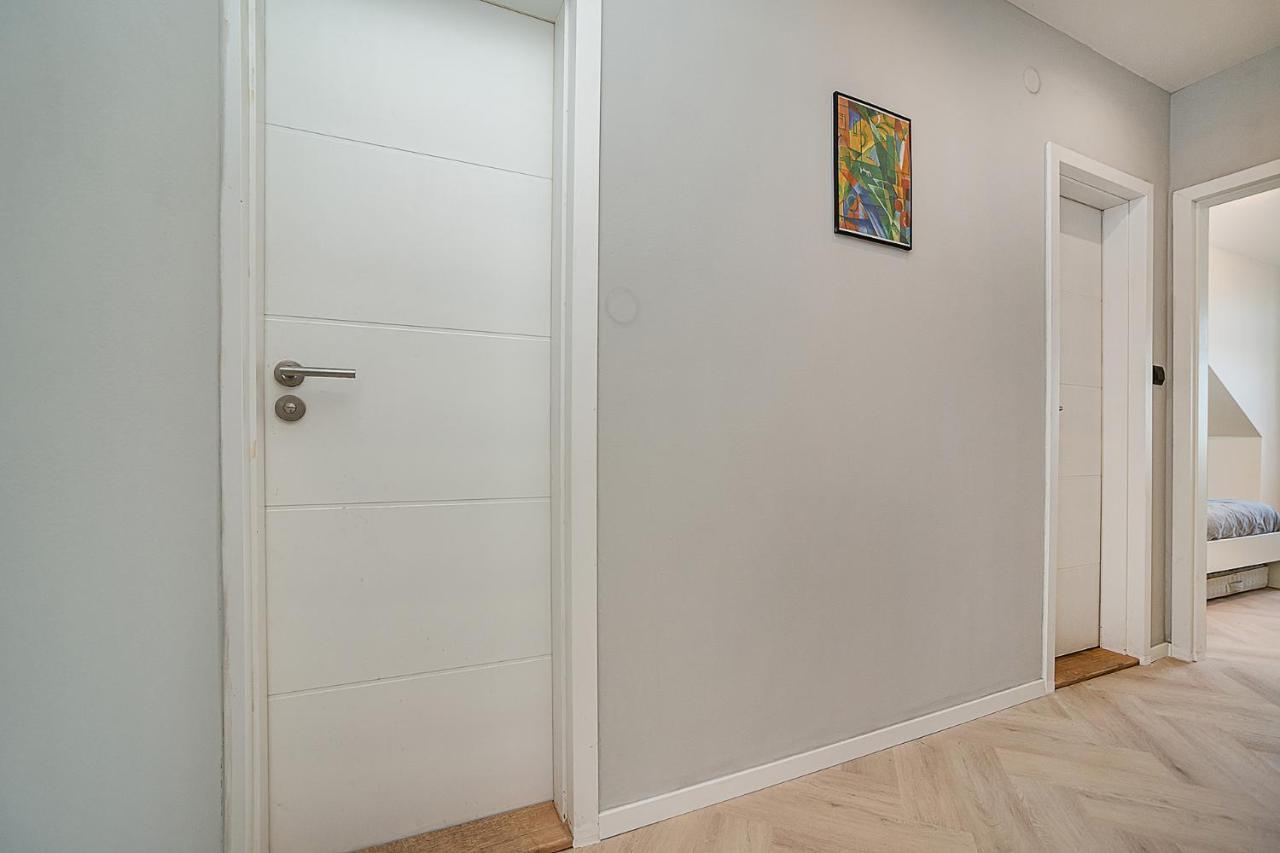 Big 4-bedroom flat, terrace with great Vítkov view Praga Exterior foto